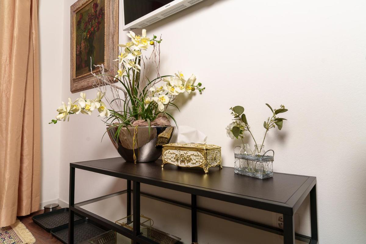 Villa Musica - Studio, Ruhig, Diskret,Mit Grossem Privatem Sitzplatz เลนซ์แบร์ก ภายนอก รูปภาพ